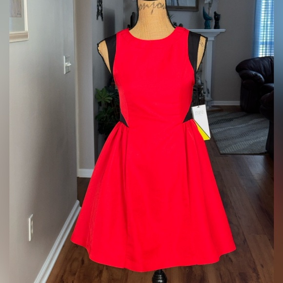Prabul Gurung for Target NWT flattering red/black colorblock sleeveless dress, 4 - Picture 2 of 9